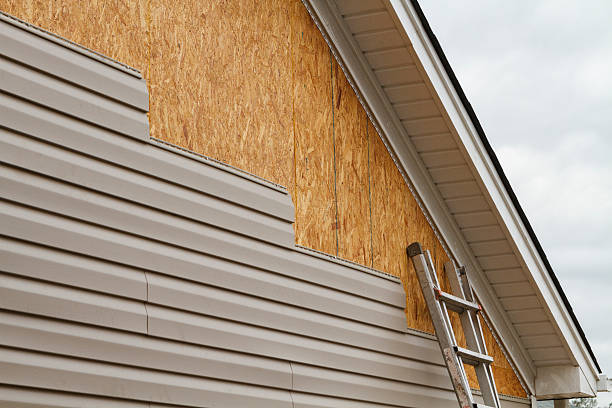24/7 Emergency Vinyl Siding experts in Sharon, MA